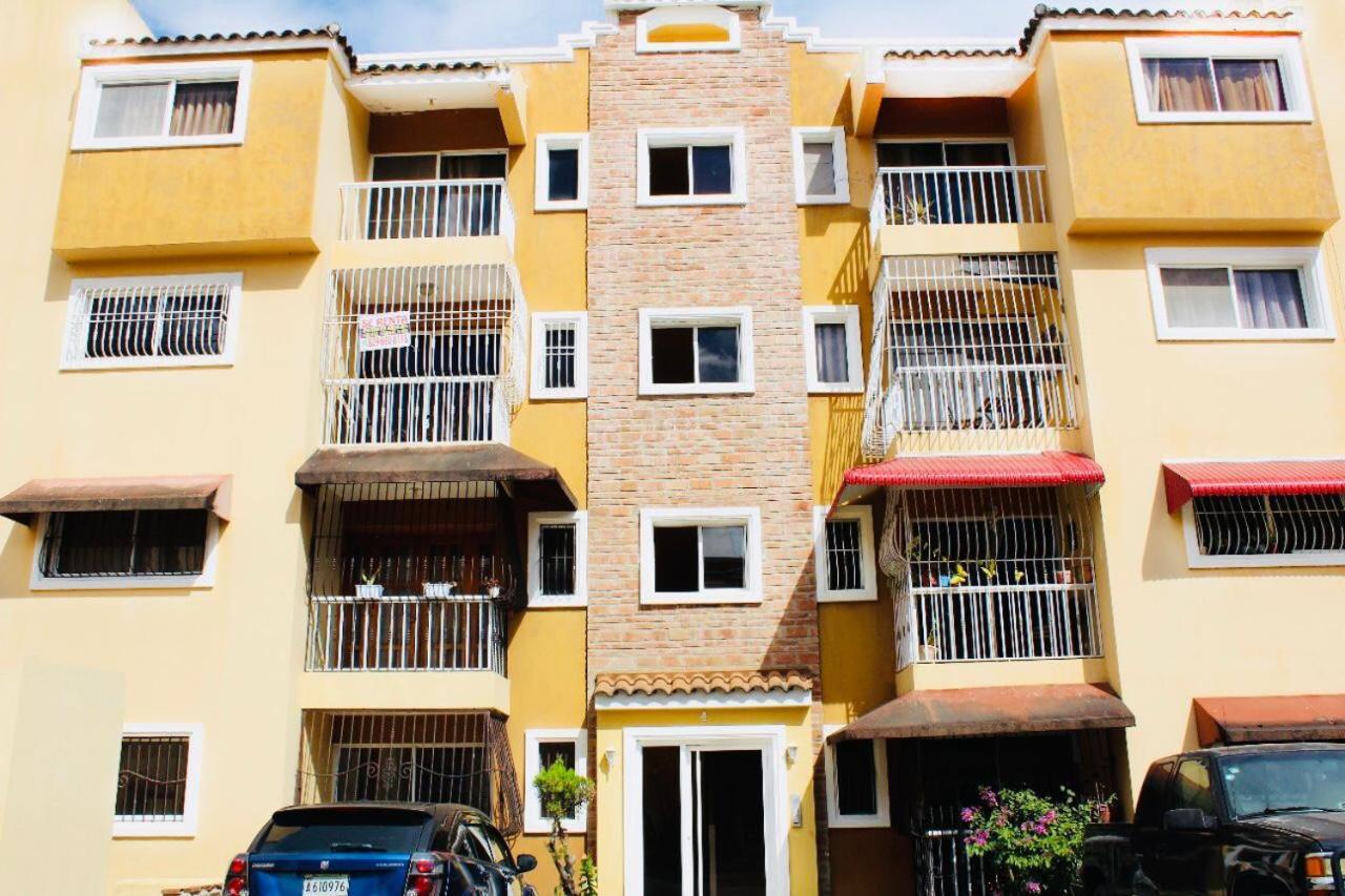 Apartamento Los Rieles 산티아고 데 로스 카바예로스 외부 사진