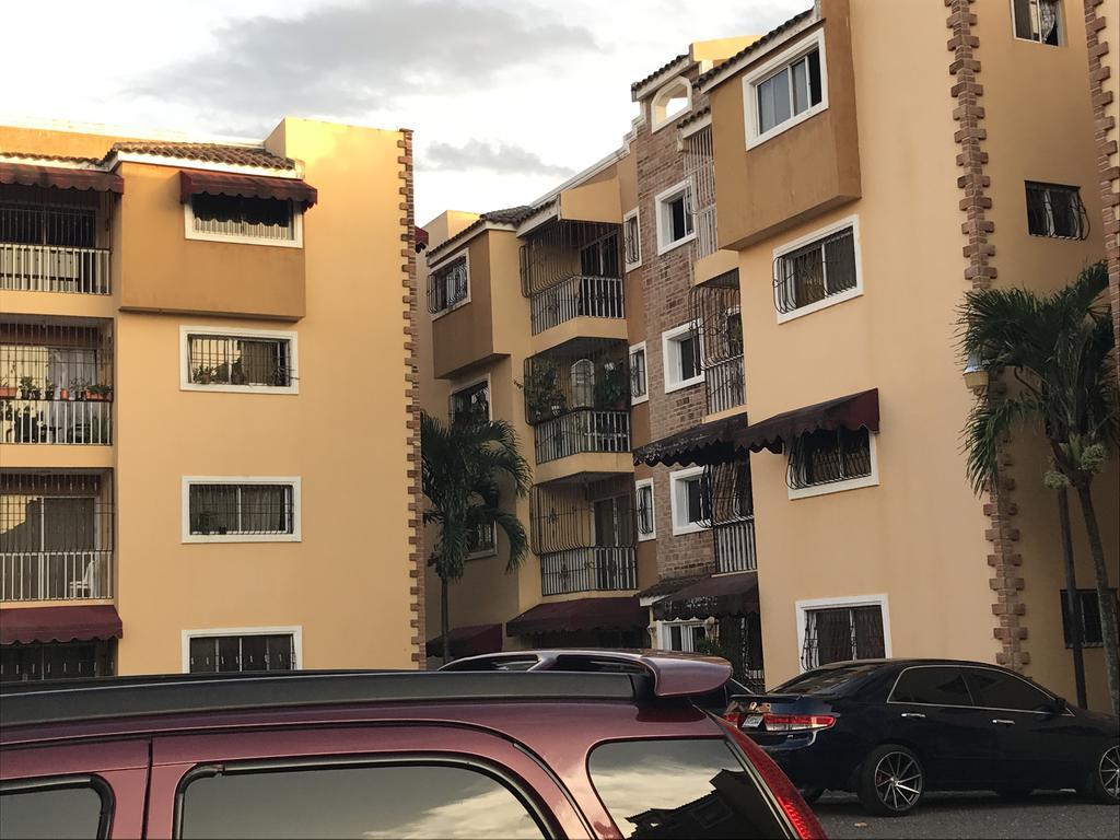 Apartamento Los Rieles 산티아고 데 로스 카바예로스 외부 사진